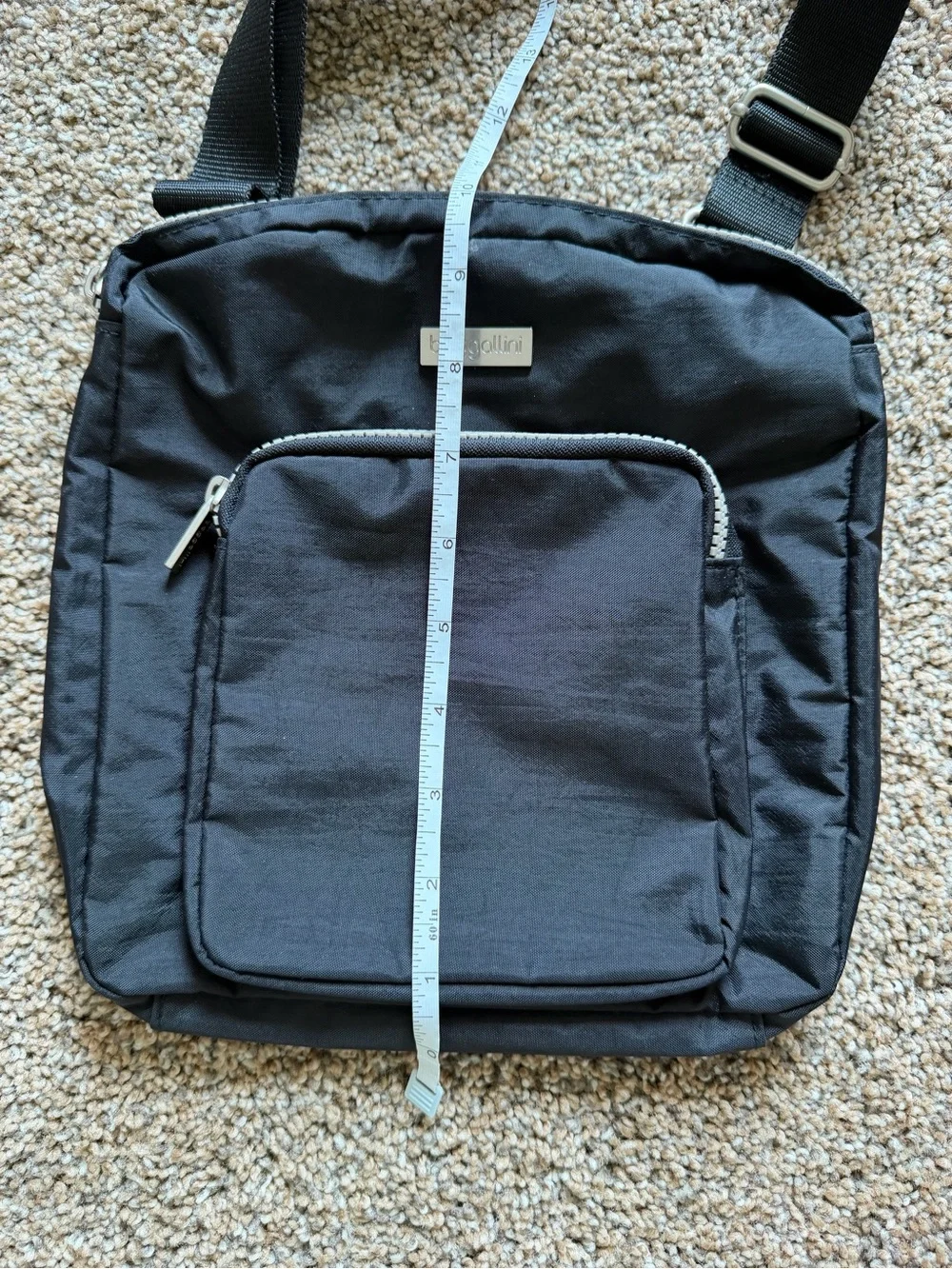 BAGGALLINI Black & Silver Nylon Zippered Crossbody Shoulder Bag